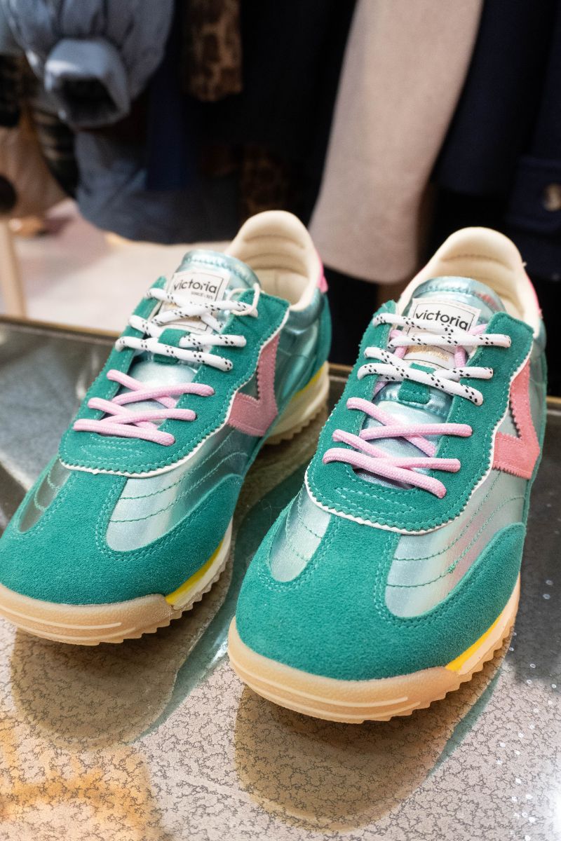 Baskets Mina, couleur vert, marque Victoria