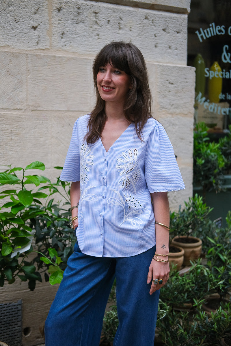 Blouse Miranda, couleur bleu, matière coton, rayures bleu ciel