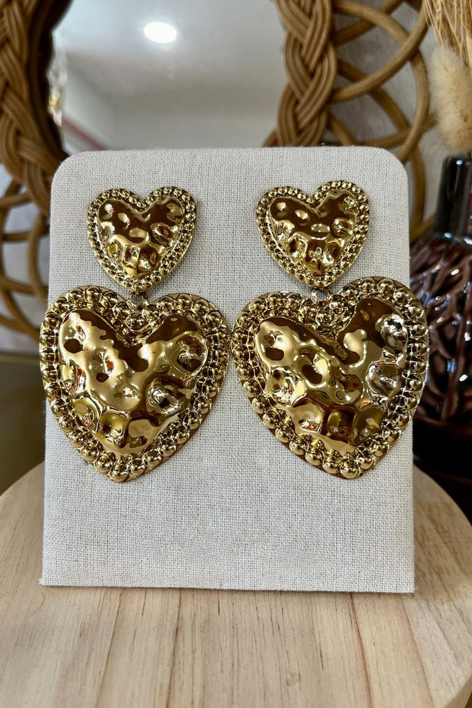 Boucles d'oreilles Love, couleur doré, matière acier inoxydable