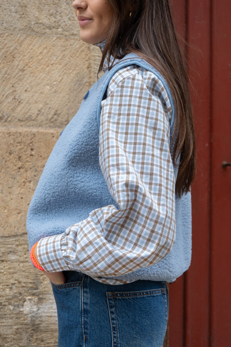 Chemise Gabrielle, motifs carreaux, couleur bleu ciel, matière coton