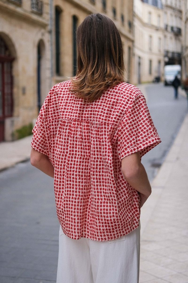 Chemise Ihlumma rouge, marque Ichi, manches courtes, patte de boutonnage sur le devant