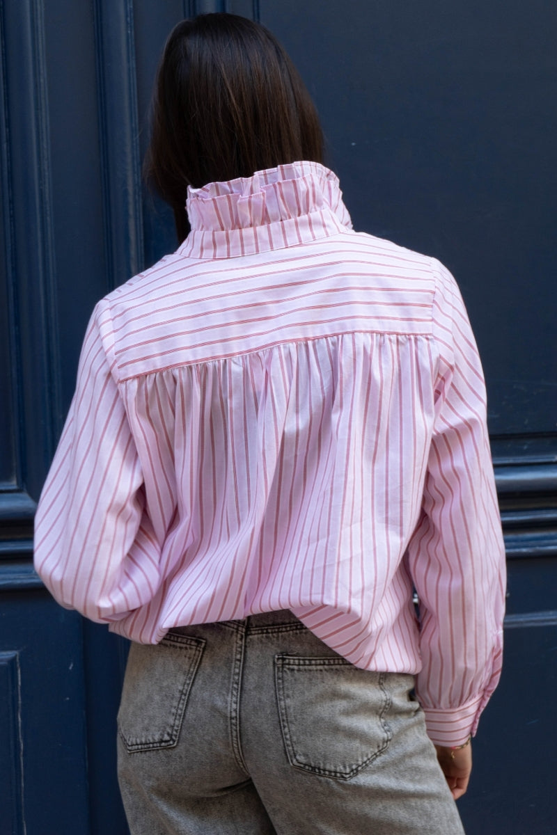 Chemise Marta, couleur rose, motifs rayures, matière coton, col victorien