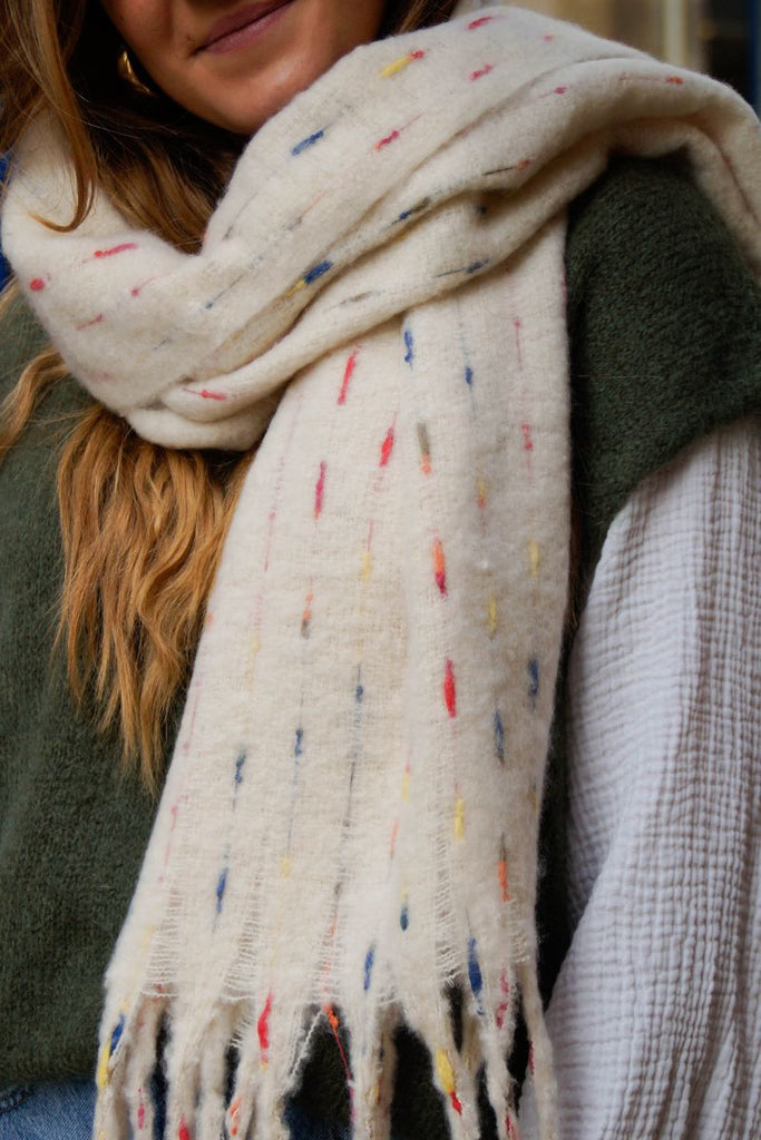 Echarpe Ialaere, couleur écru, marque Ichi