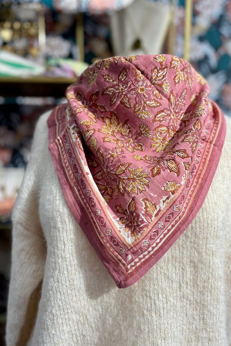 Foulard Bonheur, couleur rose, matière coton
