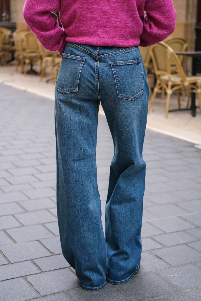 Jean Flora, couleur bleu, coupe large, marque F.A.M
