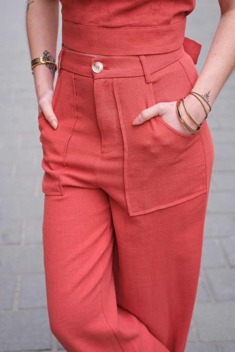 Pantalon Clarisse, couleur brique, marque The Korner