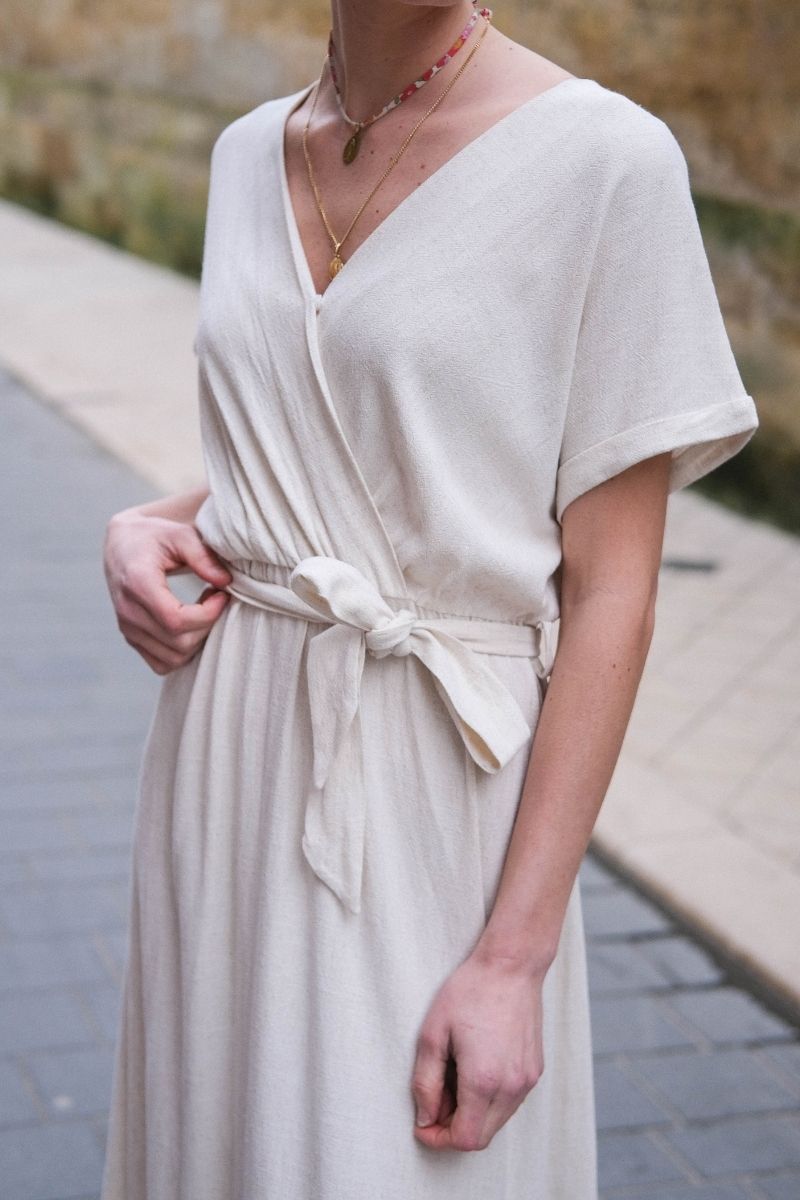 Robe Pollen, couleur beige, marque Grace & Mila, manches courtes, robe longue
