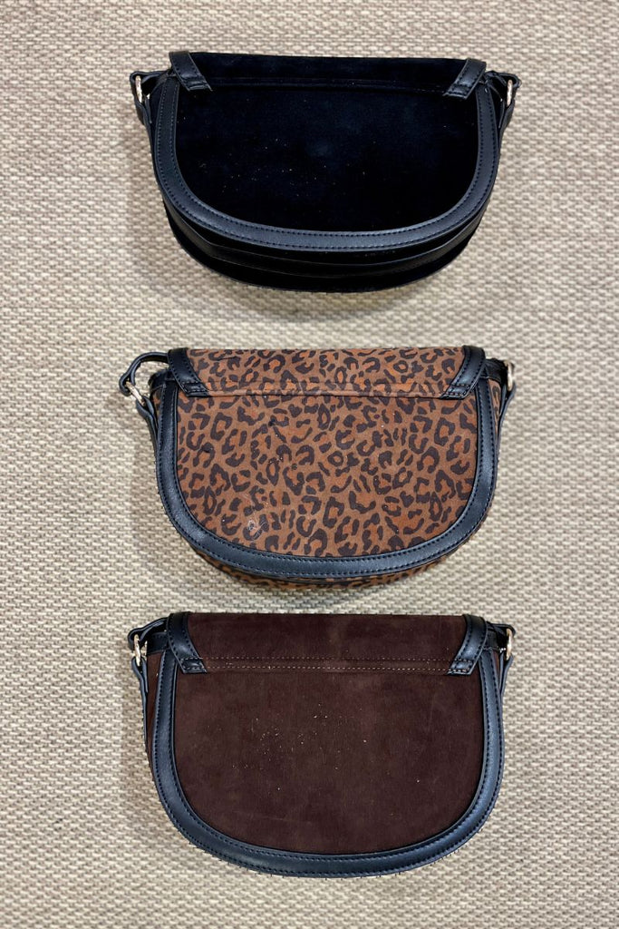Sac Léona, 3 coloris : noir, léopard et marron, matière cuir, bandoulière réglable