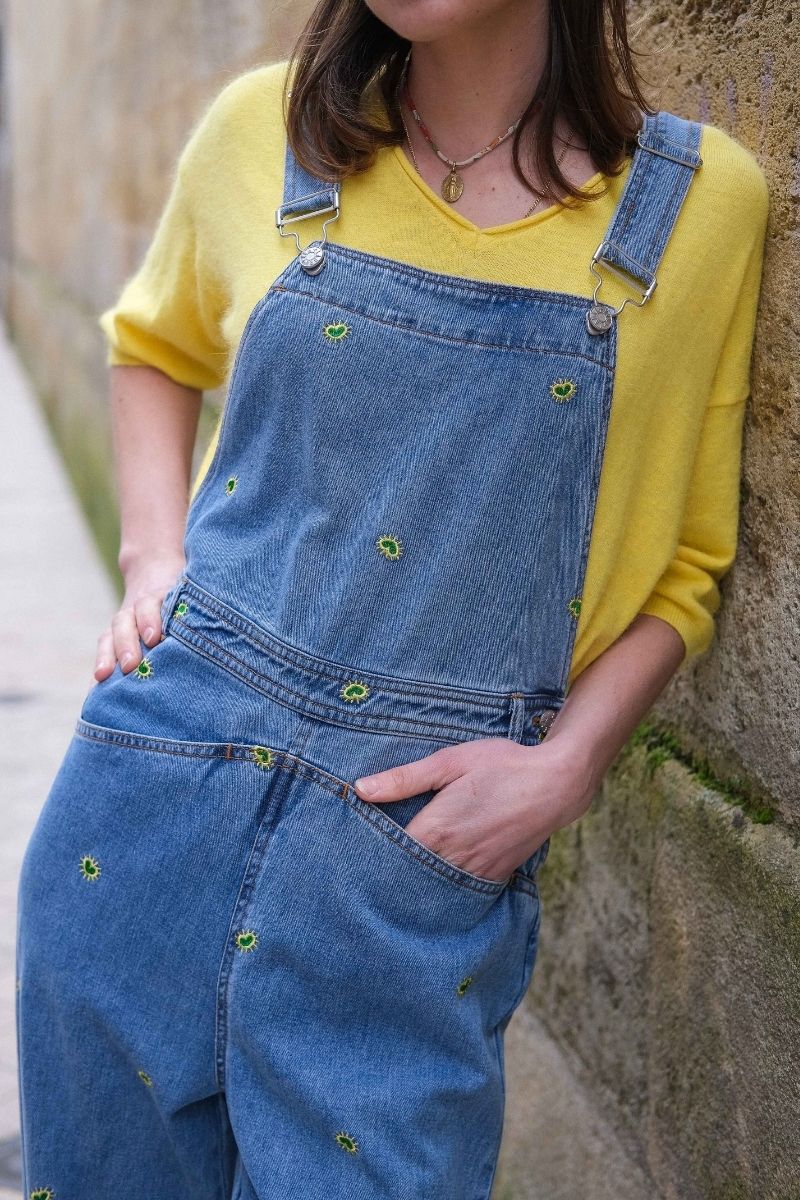 Salopette Oguste, matière jean, broderies jaunes et vertes, marque Laure + Max