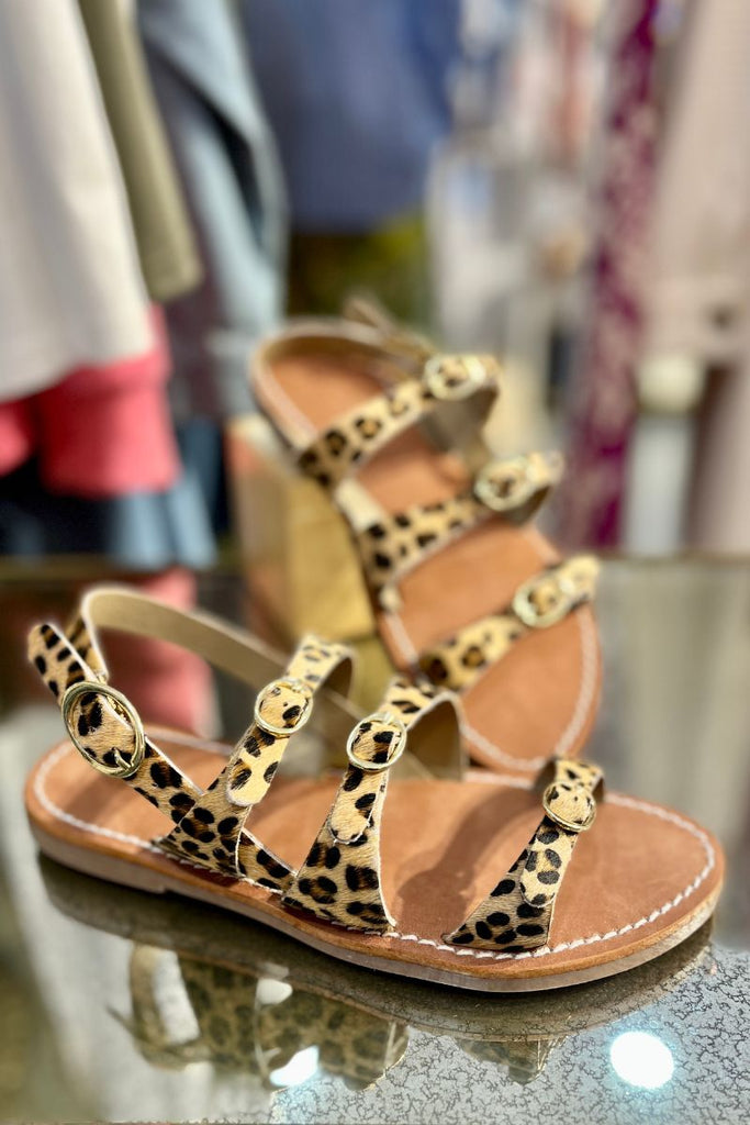 Sandales Téa, couleur léopard, matière cuir, marque Atelier Tropézien