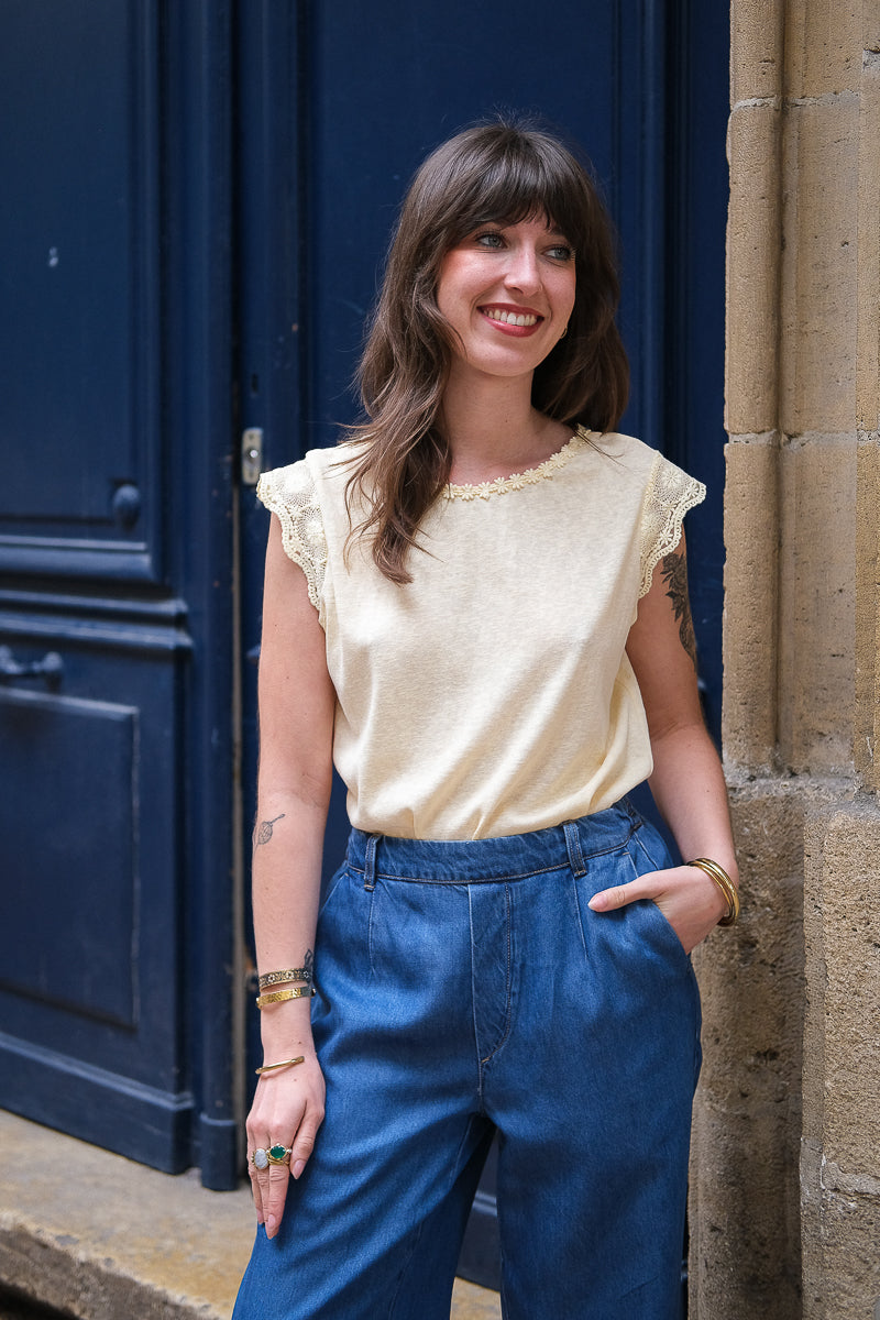 T-shirt Liana, couleur jaune, manches courtes, détails broderies